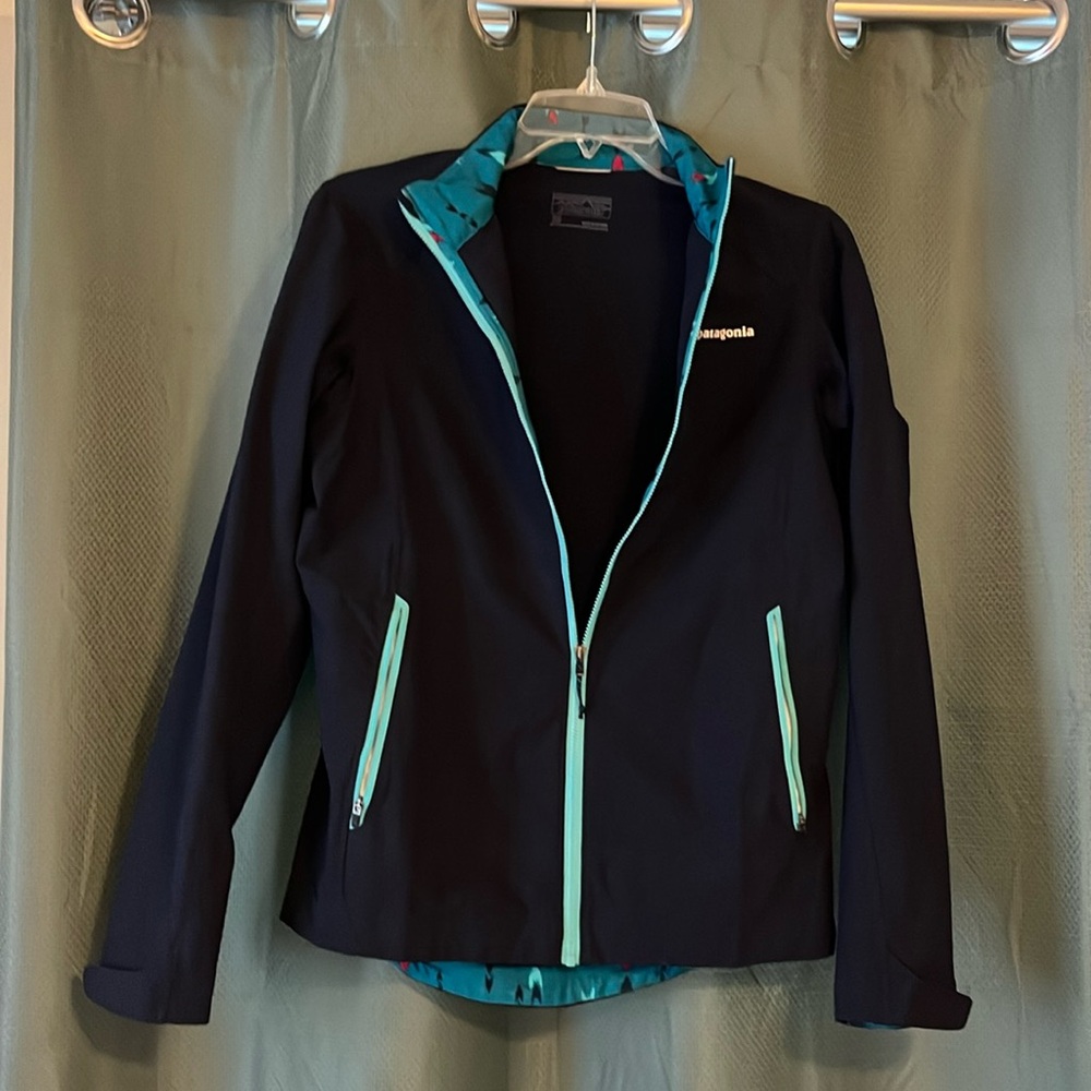 Patagonia light jacket
